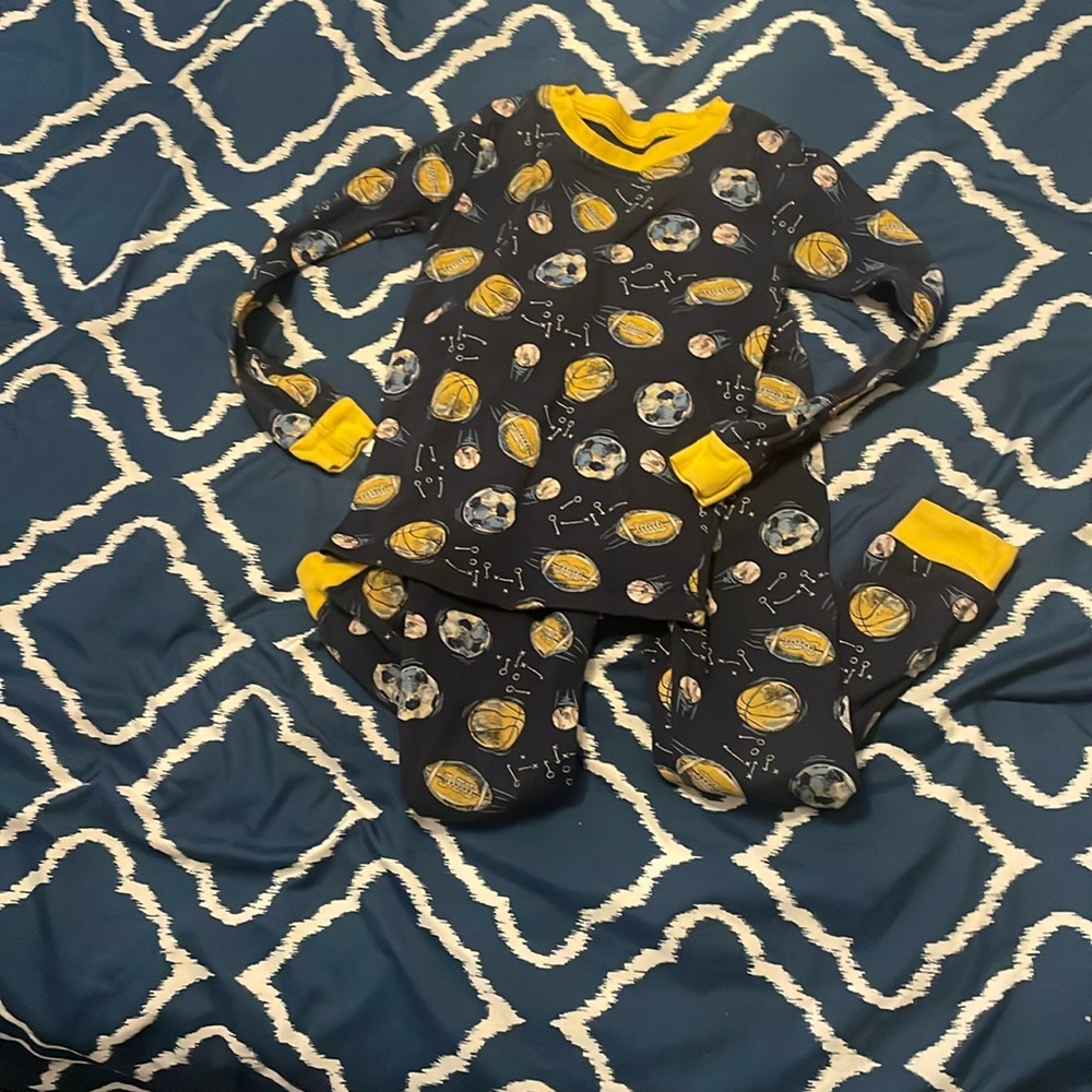 4T pajamas